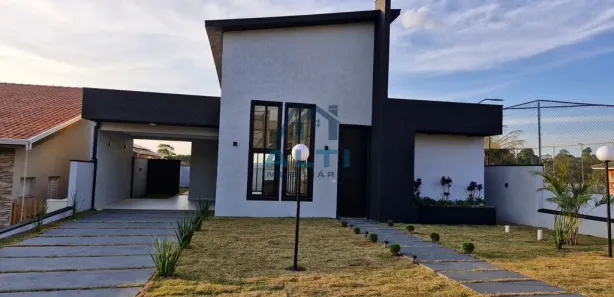 Casa de Condomínio com 3 Quartos à venda, 200m² no Condomínio Ninho Verde, Quadra