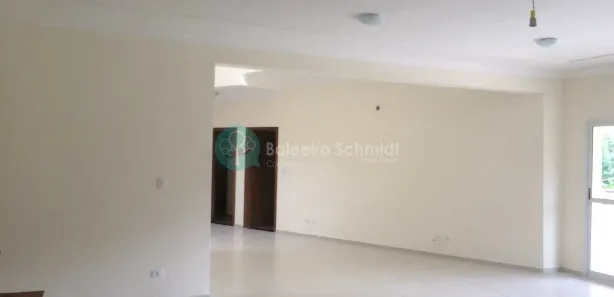 Casa de Condomínio com 4 Quartos à venda, 1600m² no , Santo Antônio do Pinhal