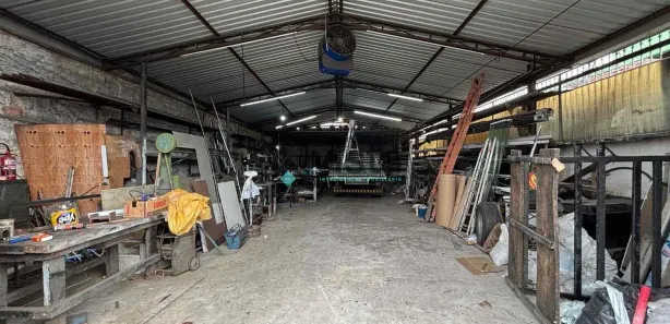 Galpão/Depósito/Armazém à venda, 300m² no Vila Ligya, Guarujá