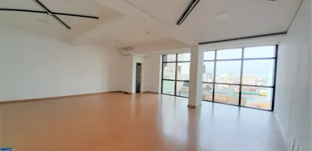 Sala Comercial à venda, 67m² no São Pelegrino, Caxias do Sul