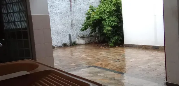 Casa com 4 Quartos para alugar, 250m² no Ingá, Betim