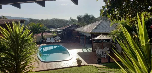 Fazenda/Sítio com 6 Quartos para alugar, 600m² no , Juatuba