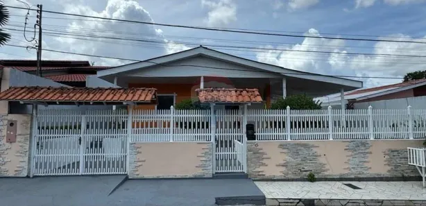 Casa com 2 Quartos à venda, 250m² no Aleixo, Manaus