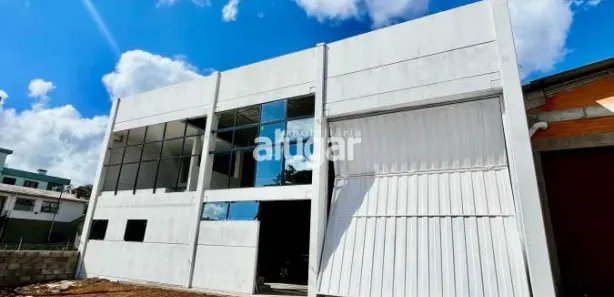 Galpão/Depósito/Armazém para alugar, 396m² no São Ciro, Caxias do Sul