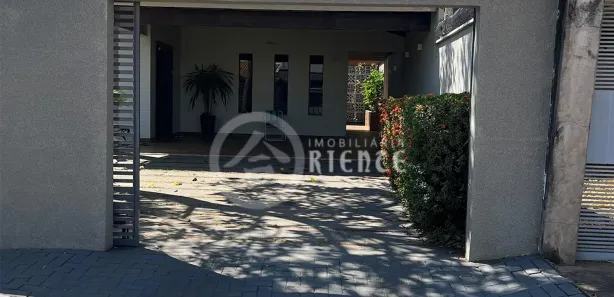 Casa com 4 Quartos para alugar, 210m² no Plano Diretor Sul, Palmas