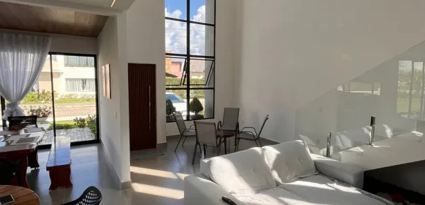 Casa de Condomínio com 4 Quartos para alugar, 204m² no , Bananeiras