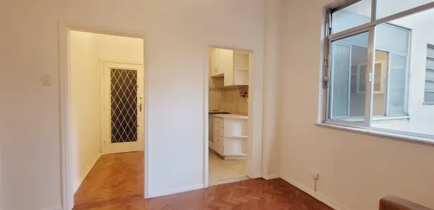Apartamento com 2 Quartos para alugar, 70m² no Laranjeiras, Rio de Janeiro