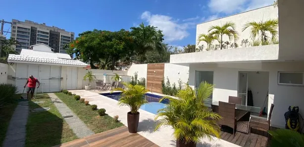 Casa de Condomínio com 5 Quartos para alugar, 370m² no Barra da Tijuca, Rio de Janeiro