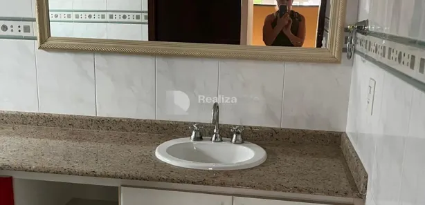 Casa de Condomínio com 3 Quartos para alugar, 330m² no Vila Costa, Taubaté