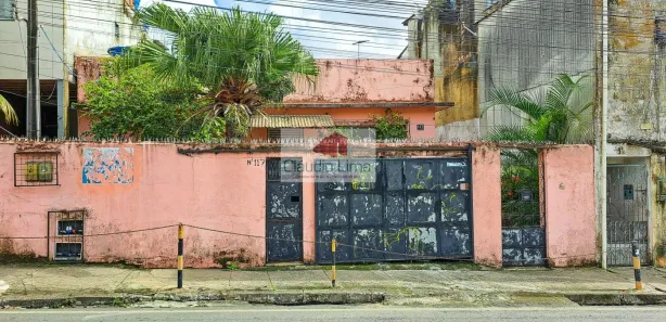 Casa com 4 Quartos à venda, 210m² no São Caetano, Salvador