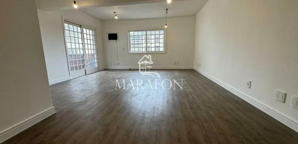 Sala Comercial à venda, 38m² no Vila Suica, Gramado