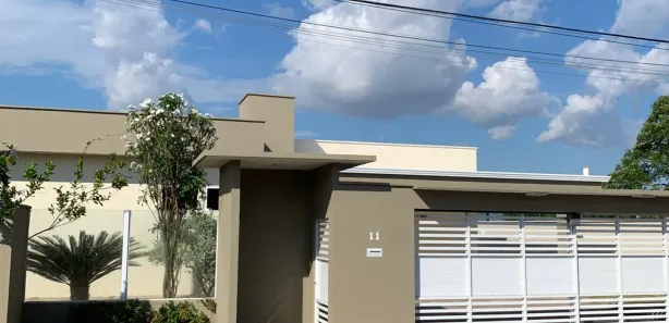 Casa de Condomínio com 3 Quartos para alugar, 244m² no Ponta Negra, Manaus