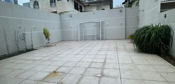 Imóvel Comercial com 3 Quartos para alugar, 100m² no Santo Antônio, Manaus