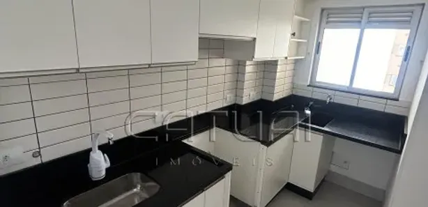 Apartamento com 3 Quartos para alugar, 77m² no Vila Filipin, Londrina