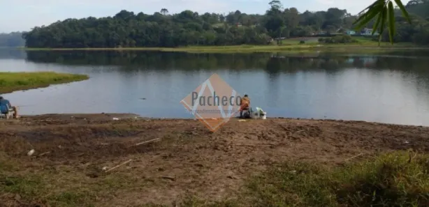 Fazenda/Sítio com 2 Quartos à venda, 120m² no Sertãozinho, Biritiba-Mirim