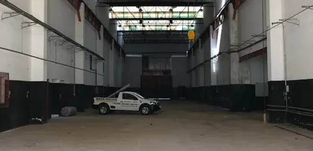 Galpão/Depósito/Armazém para venda ou aluguel, 2000m² no , Mairinque