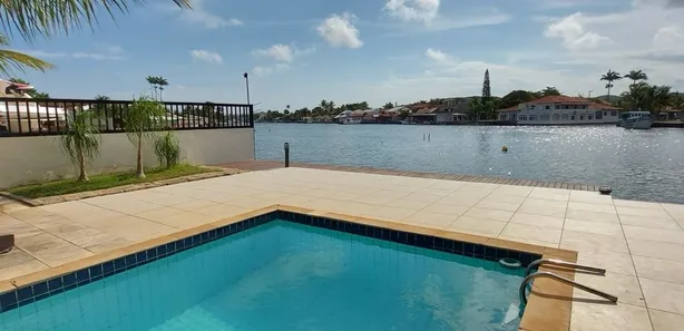 Casa com 3 Quartos para venda ou aluguel, 136m² no Peró, Cabo Frio