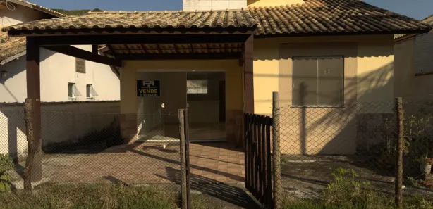 Casa de Condomínio com 2 Quartos à venda, 76m² no Peró, Cabo Frio