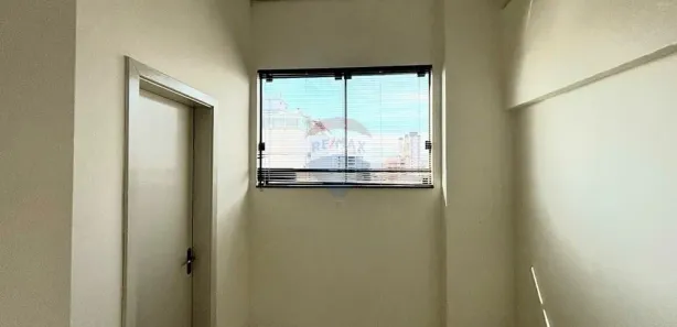Sala Comercial para alugar, 97m² no , Sarandi