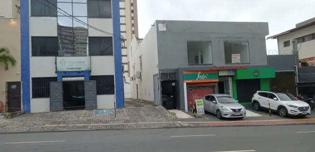 Prédio Comercial com 30 Quartos para venda ou aluguel, 850m² no Pituba, Salvador