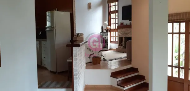 Casa de Condomínio com 3 Quartos à venda, 272m² no SP-046, Santo Antônio do Pinhal