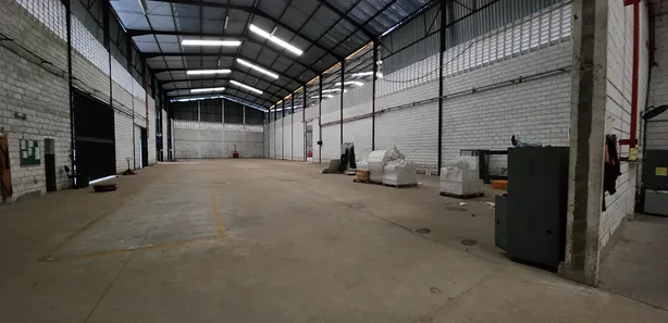 Galpão/Depósito/Armazém para alugar, 1200m² no Buraquinho, Lauro de Freitas