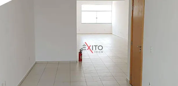 Prédio Comercial para alugar, 121m² no Vila Santa Terezinha, Várzea Paulista