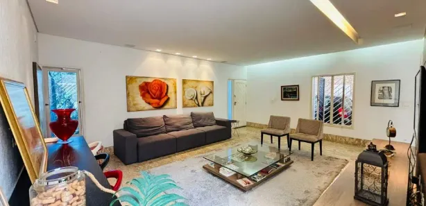 Casa com 3 Quartos à venda, 261m² no São José, Belo Horizonte