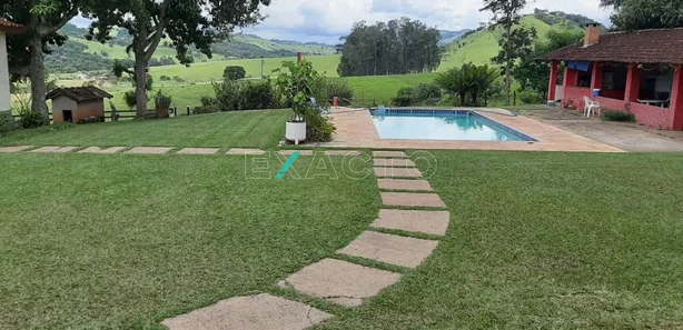 Fazenda/Sítio com 3 Quartos à venda, 250m² no , Inconfidentes