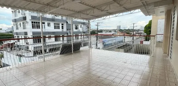 Sobrado com 3 Quartos à venda, 200m² no Adrianópolis, Manaus