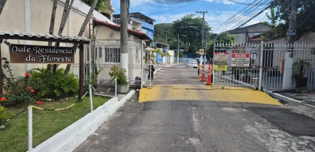 Casa de Condomínio com 4 Quartos para venda ou aluguel, 265m² no Vila Valqueire, Rio de Janeiro
