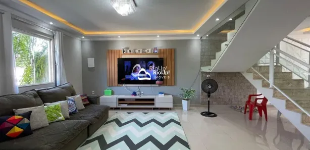 Casa de Condomínio com 3 Quartos à venda, 230m² no Campo Grande, Rio de Janeiro