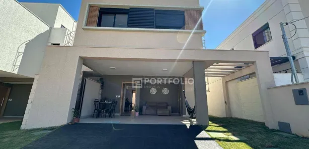 Casa com 4 Quartos para alugar, 75m² no Jardins Marselha, Aparecida de Goiânia