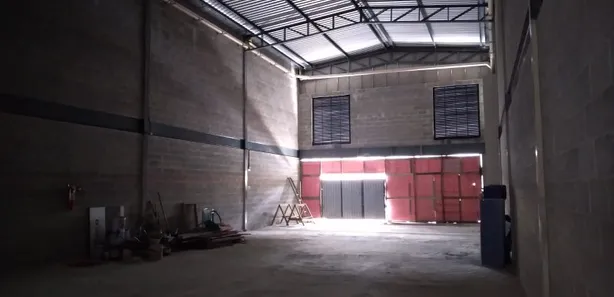 Galpão/Depósito/Armazém para alugar, 10m² no Centro, Nova Iguaçu