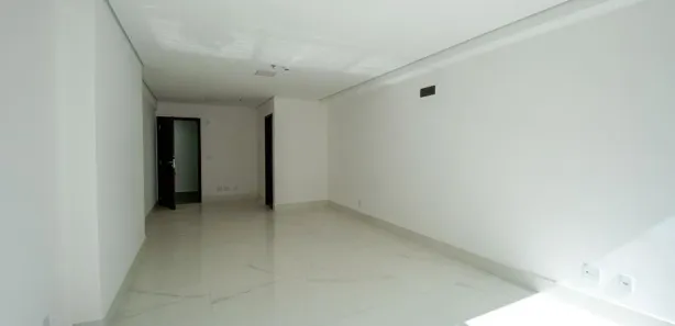 Sala Comercial à venda, 29m² no Taguatinga Centro, Brasília