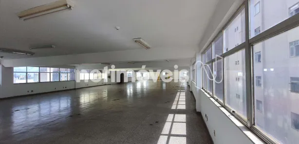 Ponto Comercial para alugar, 502m² no Santa Efigênia, Belo Horizonte