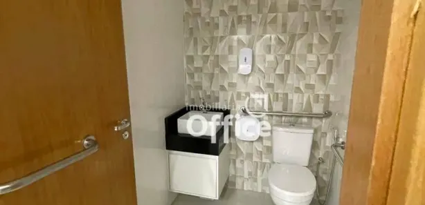 Sala Comercial para venda ou aluguel, 36m² no Centro, Anápolis
