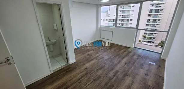 Sala Comercial para alugar, 23m² no Barra Olímpica, Rio de Janeiro