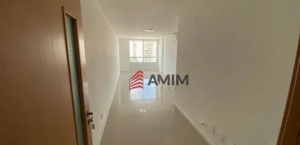 Sala Comercial à venda, 27m² no Santa Rosa, Niterói