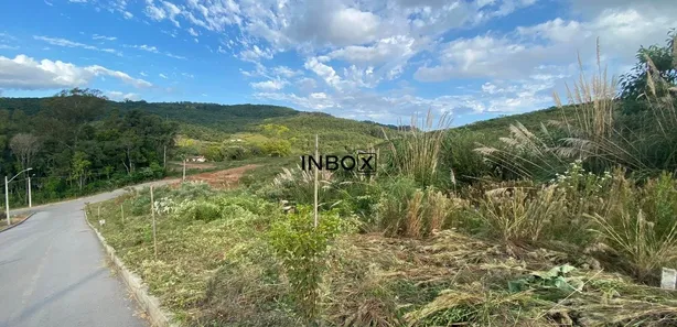 Lote/Terreno à venda, 275m² no Cruzeiro, Caxias do Sul