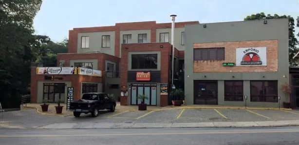 Ponto Comercial à venda, 176m² no Chácara São João, Carapicuíba