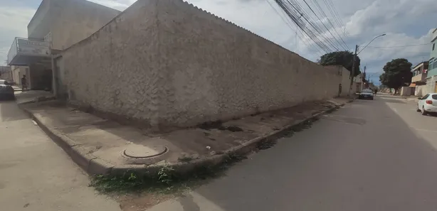 Casa com 5 Quartos à venda, 360m² no Arapoanga, Brasília