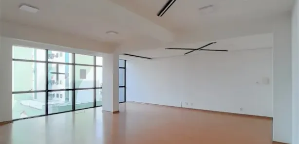 Sala Comercial à venda, 67m² no São Pelegrino, Caxias do Sul