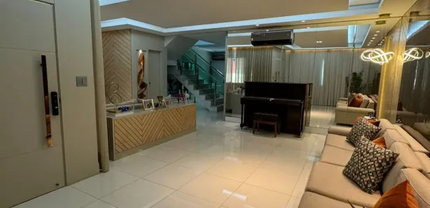 Casa de Condomínio com 6 Quartos à venda, 390m² no Adrianópolis, Manaus