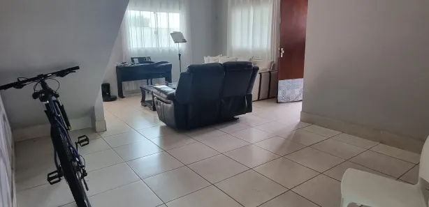 Sobrado com 4 Quartos à venda, 180m² no Setor Habitacional Arniqueira, Brasília