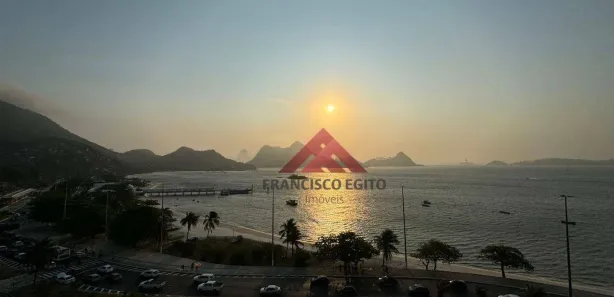 Cobertura com 4 Quartos para venda ou aluguel, 240m² no Charitas, Niterói