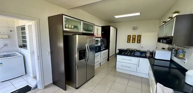 Casa de Condomínio com 4 Quartos para alugar, 291m² no Pinhal, Cabreúva