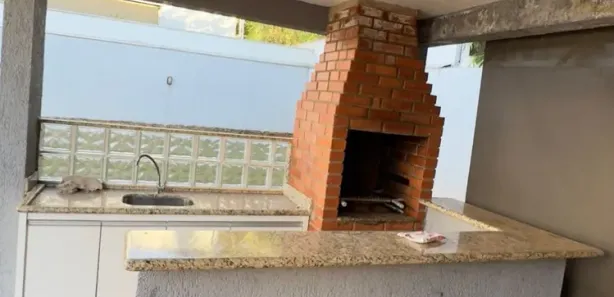 Casa de Condomínio com 5 Quartos para alugar, 300m² no Jardins Paris, Goiânia