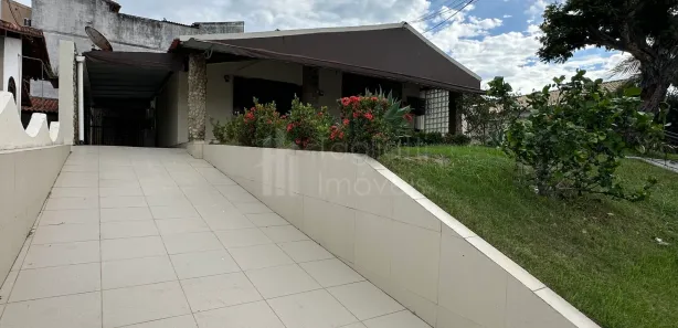 Casa com 4 Quartos para alugar, 227m² no Centro (Iguabinha), Araruama