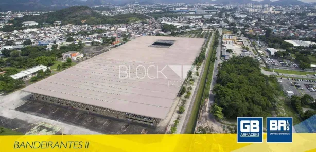 Galpão/Depósito/Armazém para alugar, 2226m² no Taquara, Rio de Janeiro